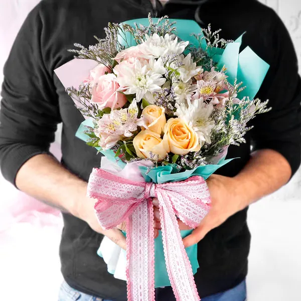 p-personalized-bold-and-beautiful-emirati-women-s-day-gift-combo-421235-2
